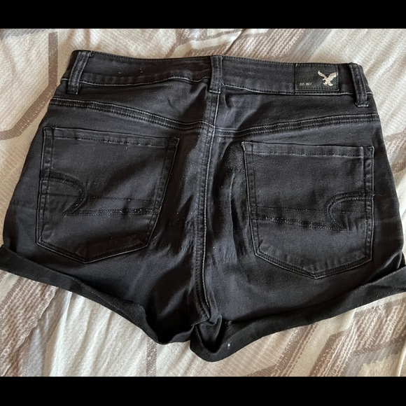 American Eagle Hi-Rise Shortie - Picture 2 of 3